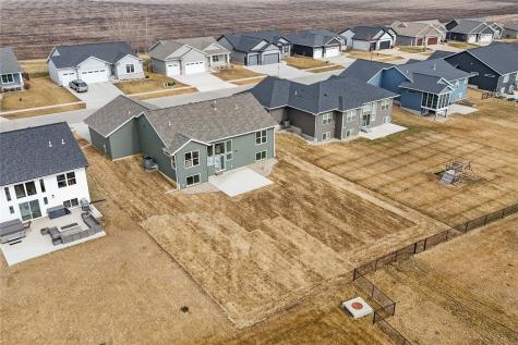 1297 Hickory Ridge Drive Marion IA 52302