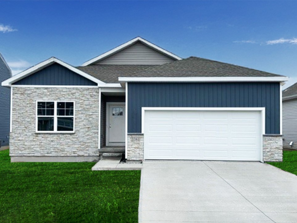 2705 Prairielight Drive Hiawatha IA 52233
