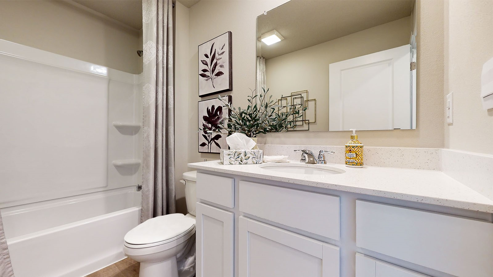 2705 Prairielight Drive Hiawatha IA 52233