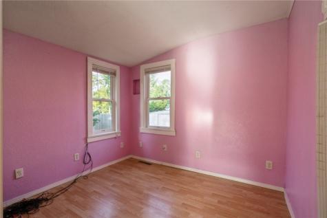 513 33rd Street NE Cedar Rapids IA 52402