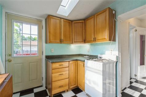 513 33rd Street NE Cedar Rapids IA 52402