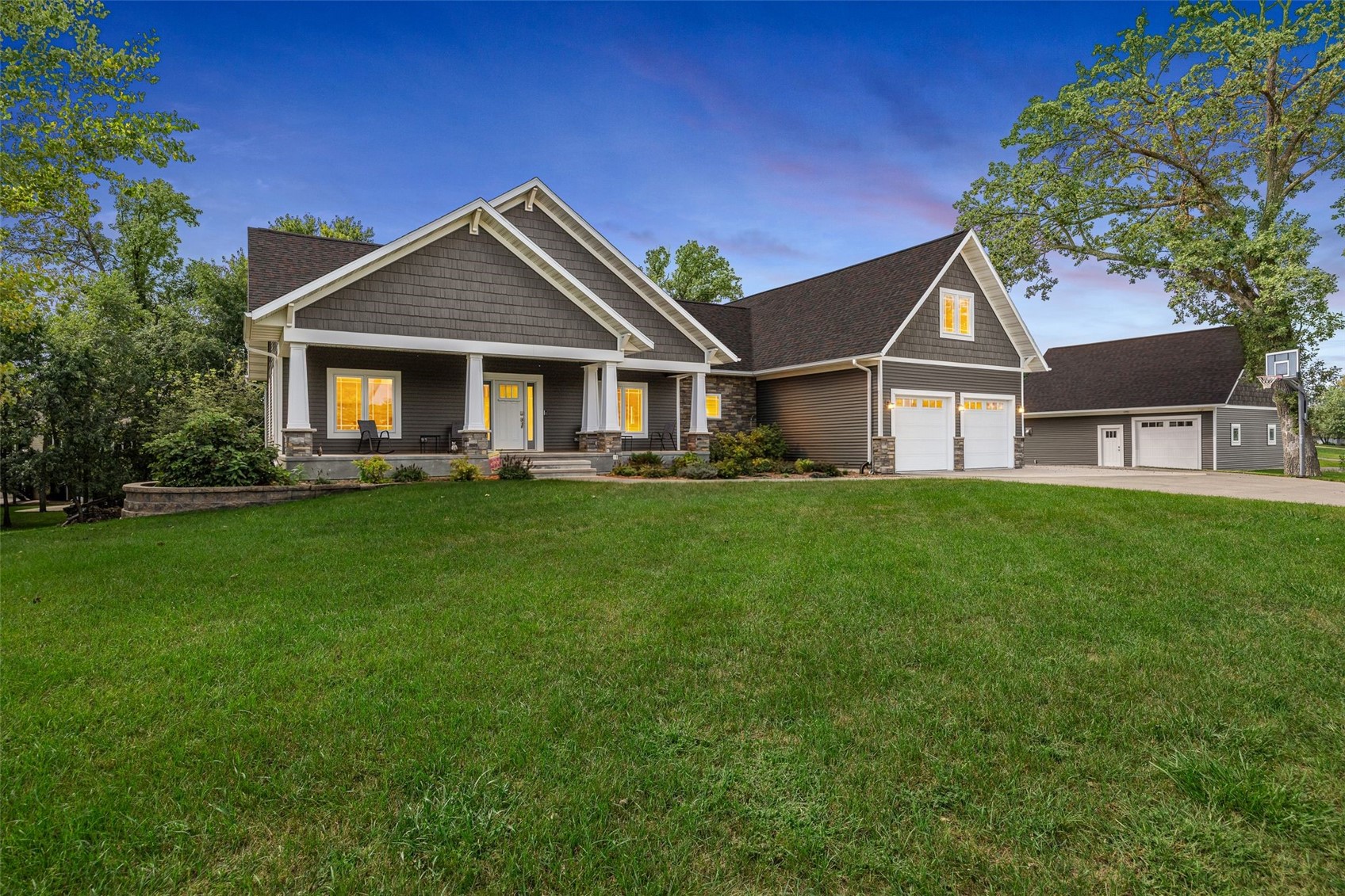 5001 Dewees Court Cedar Rapids IA 52411