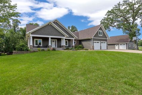 5001 Dewees Court Cedar Rapids IA 52411