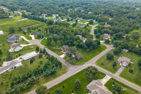 5001 Dewees Court Cedar Rapids IA 52411