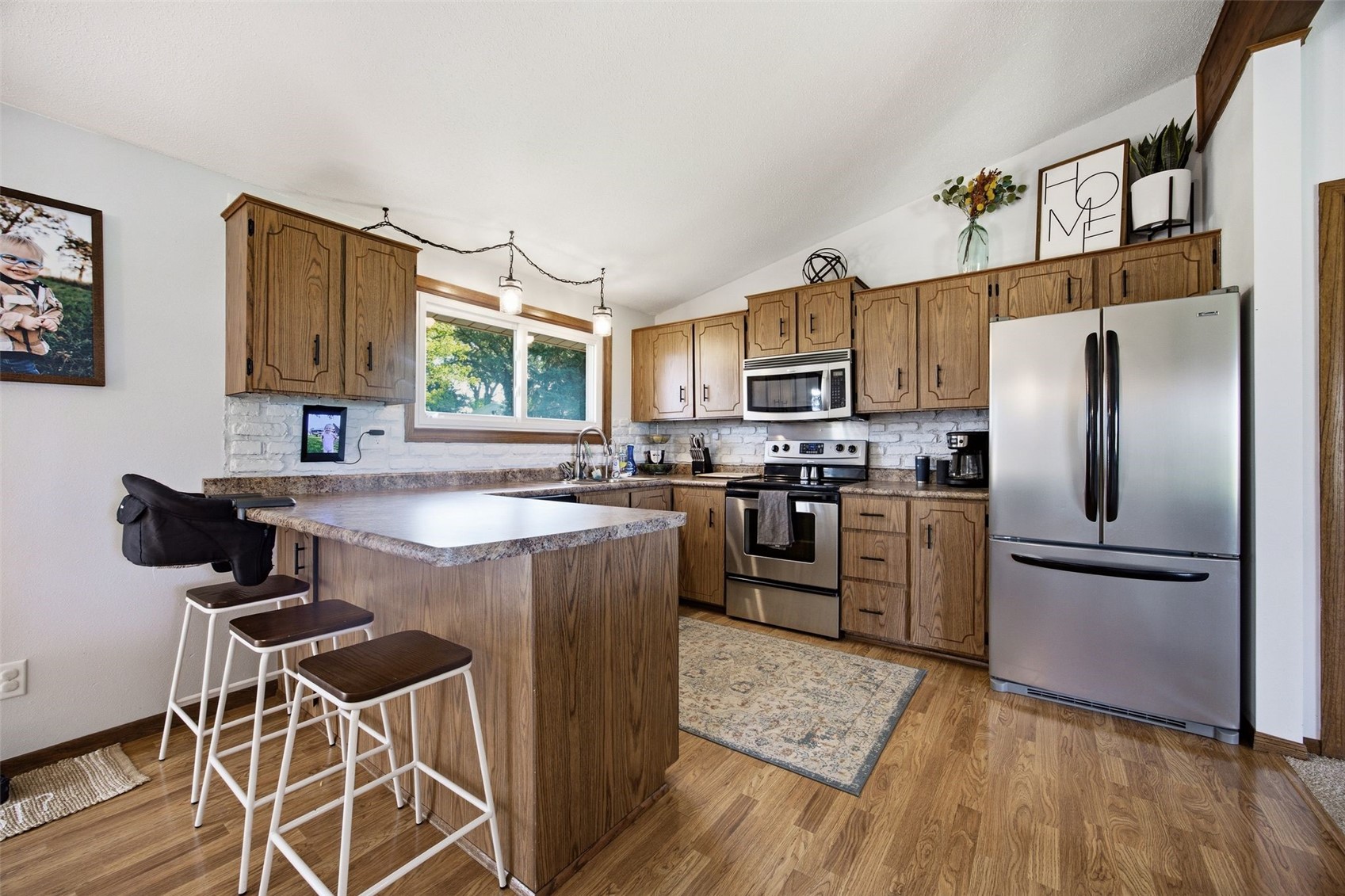 7698 32nd Avenue Norway IA 52318