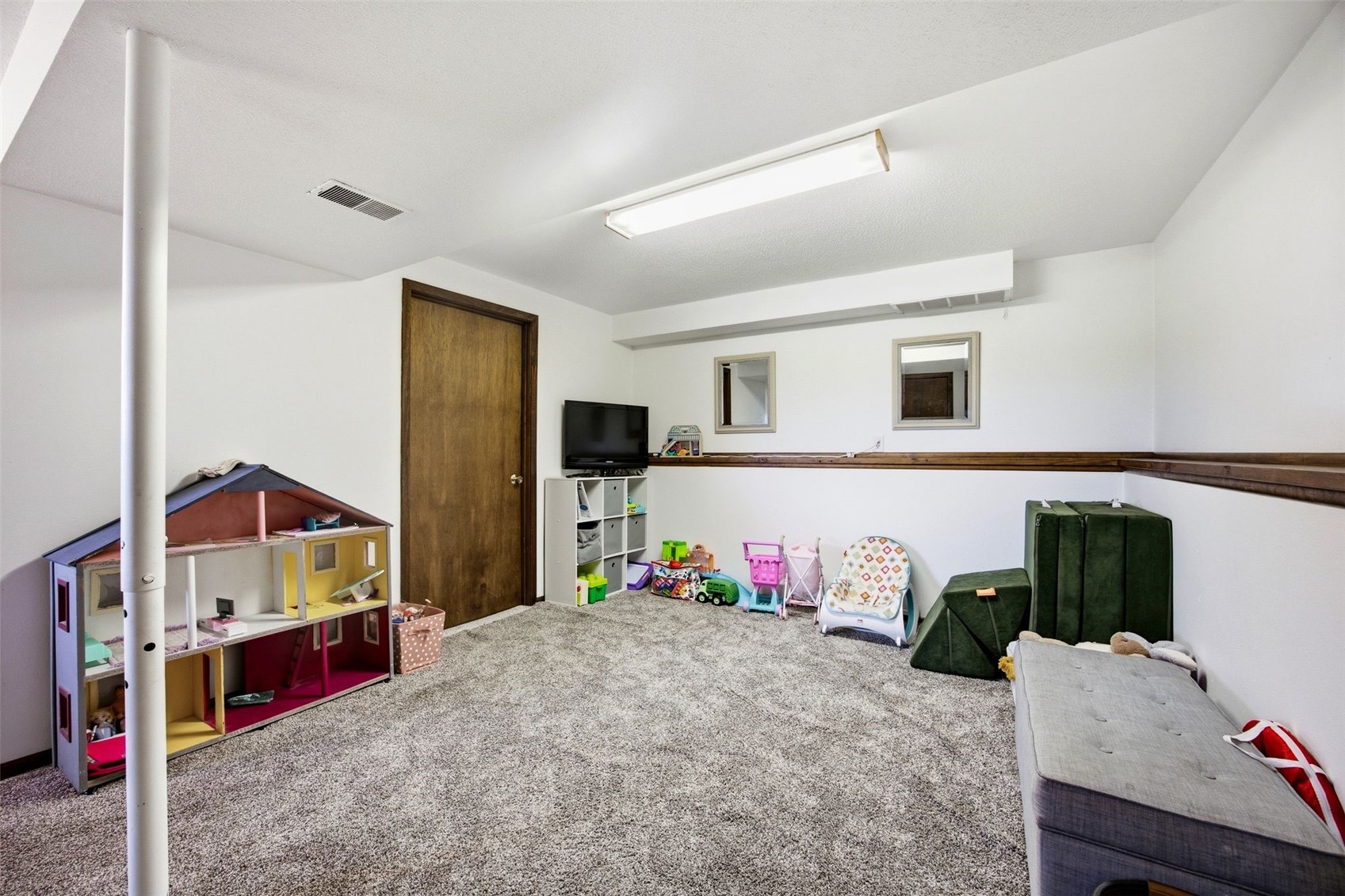 7698 32nd Avenue Norway IA 52318