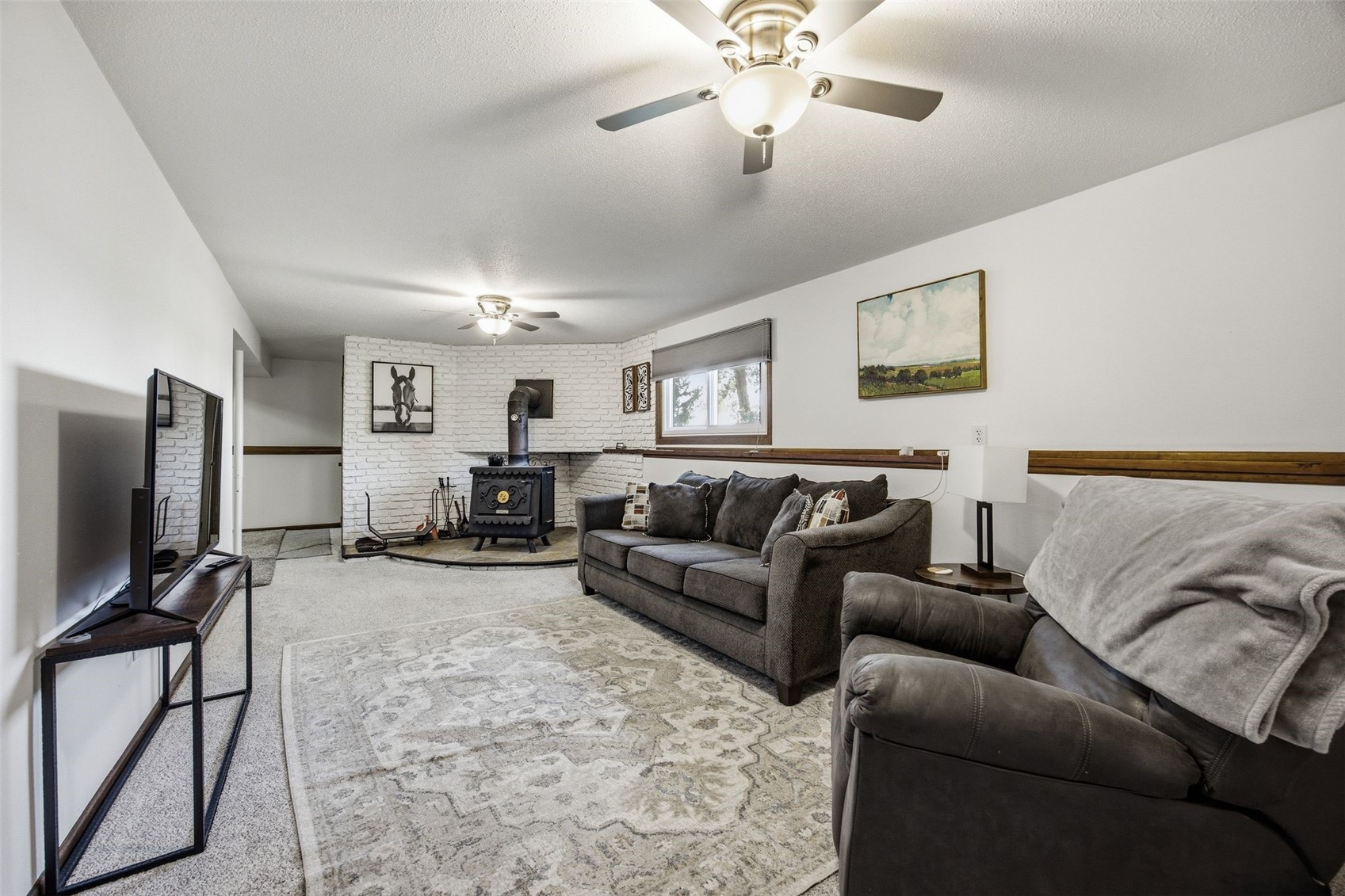 7698 32nd Avenue Norway IA 52318