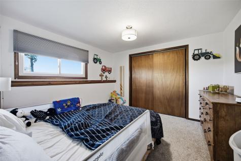 7698 32nd Avenue Norway IA 52318