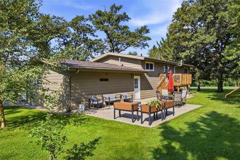 7698 32nd Avenue Norway IA 52318