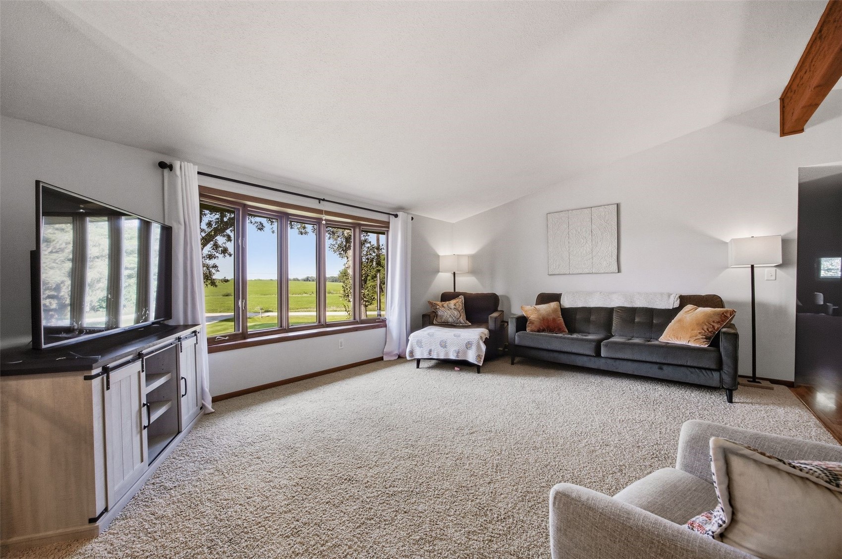 7698 32nd Avenue Norway IA 52318