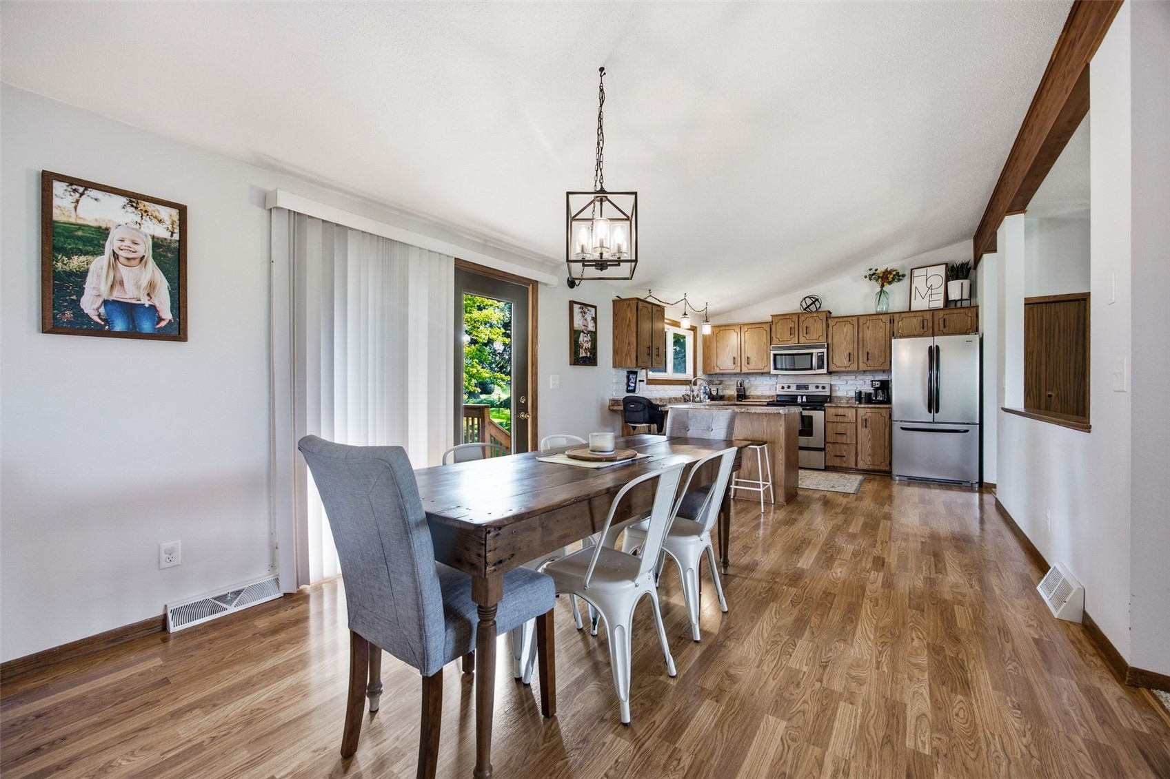 7698 32nd Avenue Norway IA 52318