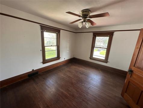 266 24th Avenue SW Cedar Rapids IA 52404