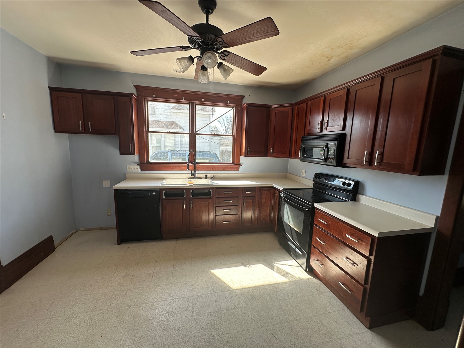 266 24th Avenue SW Cedar Rapids IA 52404