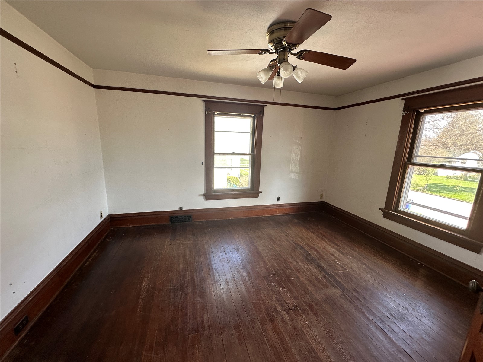 266 24th Avenue SW Cedar Rapids IA 52404