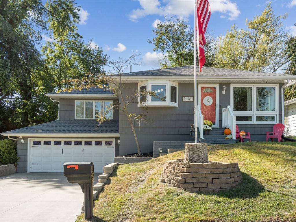 1401 Harold Drive SE Cedar Rapids IA 52403