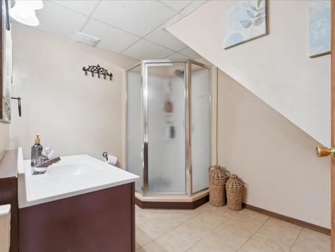 1401 Harold Drive SE Cedar Rapids IA 52403