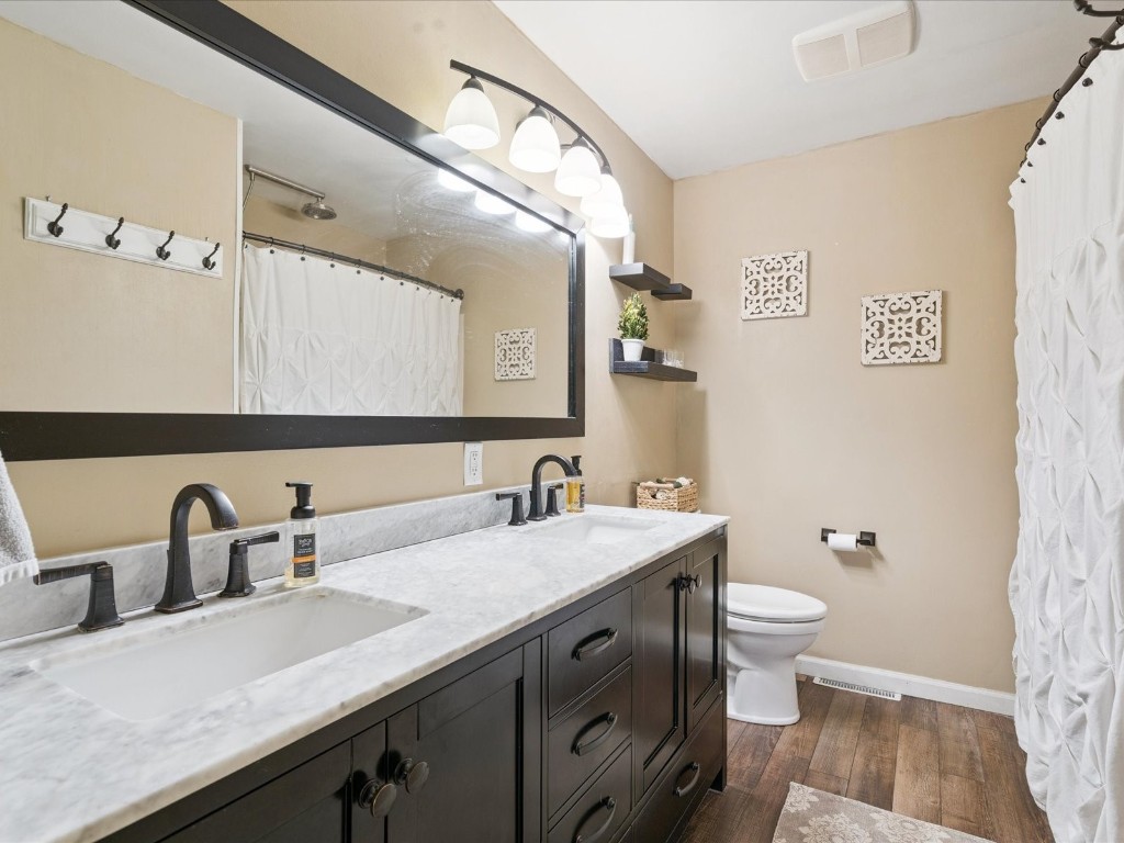 1401 Harold Drive SE Cedar Rapids IA 52403