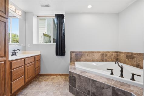 410 South Street Urbana IA 52345