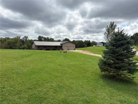 304 Buck Ridge Court Guttenberg IA 52052
