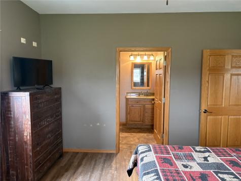 304 Buck Ridge Court Guttenberg IA 52052