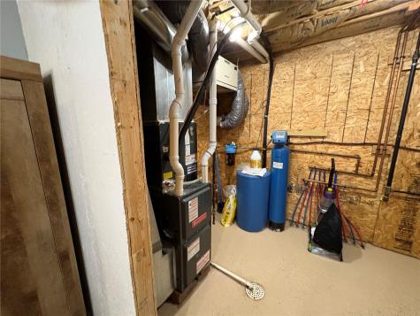304 Buck Ridge Court Guttenberg IA 52052