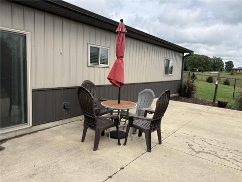 304 Buck Ridge Court Guttenberg IA 52052