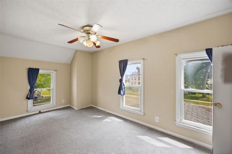 900 E Avenue NW Cedar Rapids IA 52405
