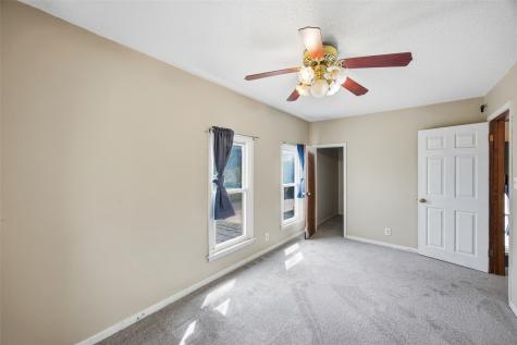 900 E Avenue NW Cedar Rapids IA 52405