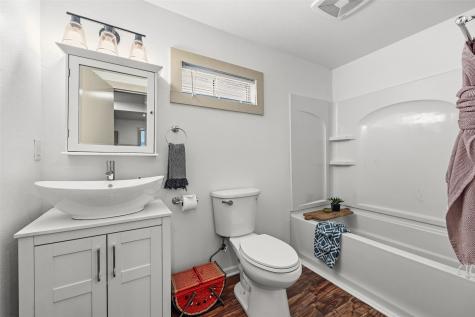1126 32nd Street NE Cedar Rapids IA 52402