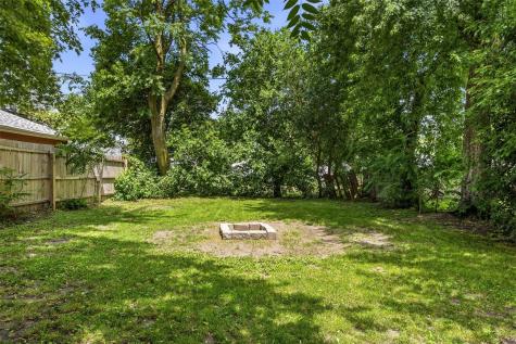 1126 32nd Street NE Cedar Rapids IA 52402