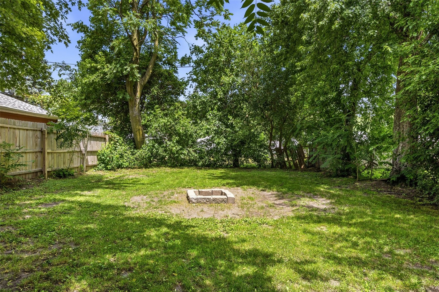 1126 32nd Street NE Cedar Rapids IA 52402