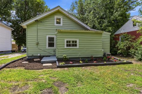 1126 32nd Street NE Cedar Rapids IA 52402