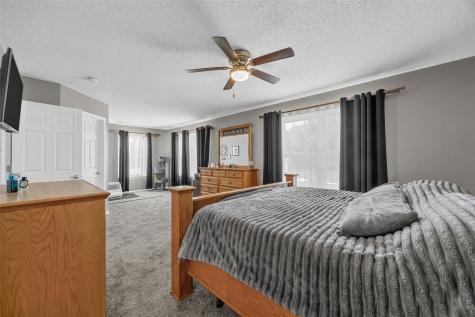 3601 Prairie Creek Road SW Cedar Rapids IA 52404