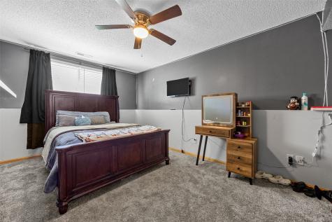 3601 Prairie Creek Road SW Cedar Rapids IA 52404