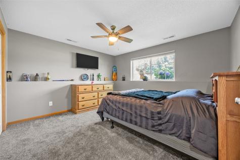 3601 Prairie Creek Road SW Cedar Rapids IA 52404