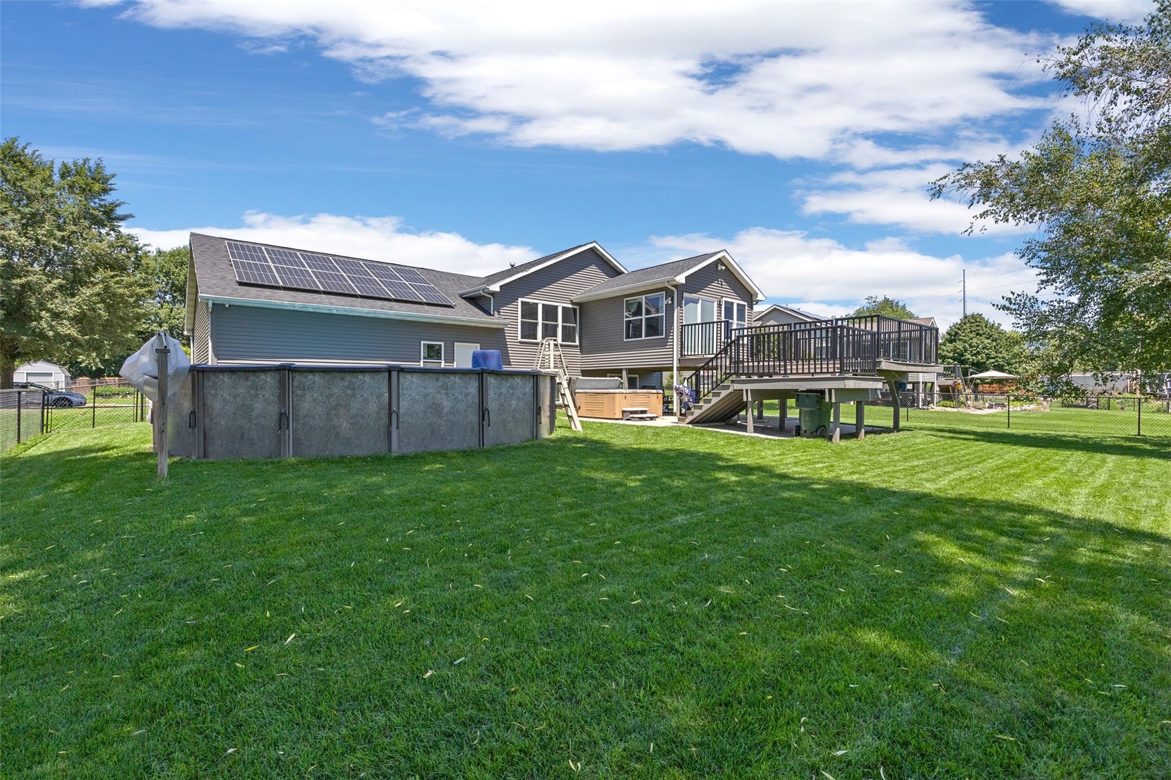 3601 Prairie Creek Road SW Cedar Rapids IA 52404