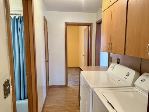 100 E Welsh Street Williamsburg IA 52361