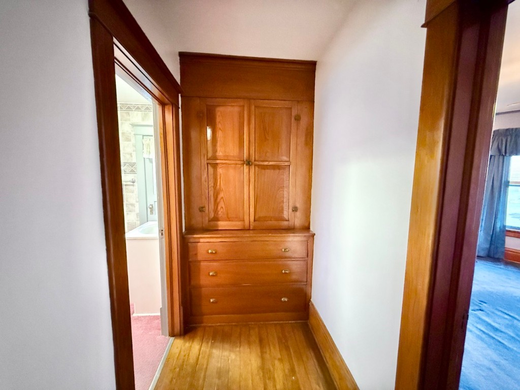100 E Welsh Street Williamsburg IA 52361