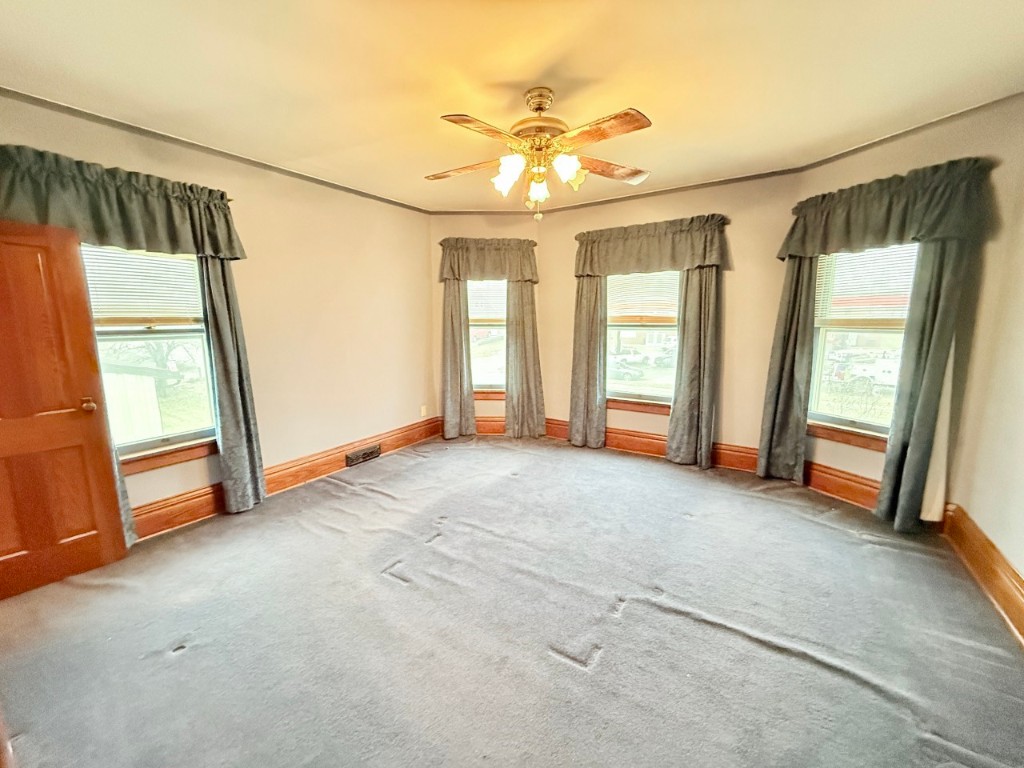 100 E Welsh Street Williamsburg IA 52361