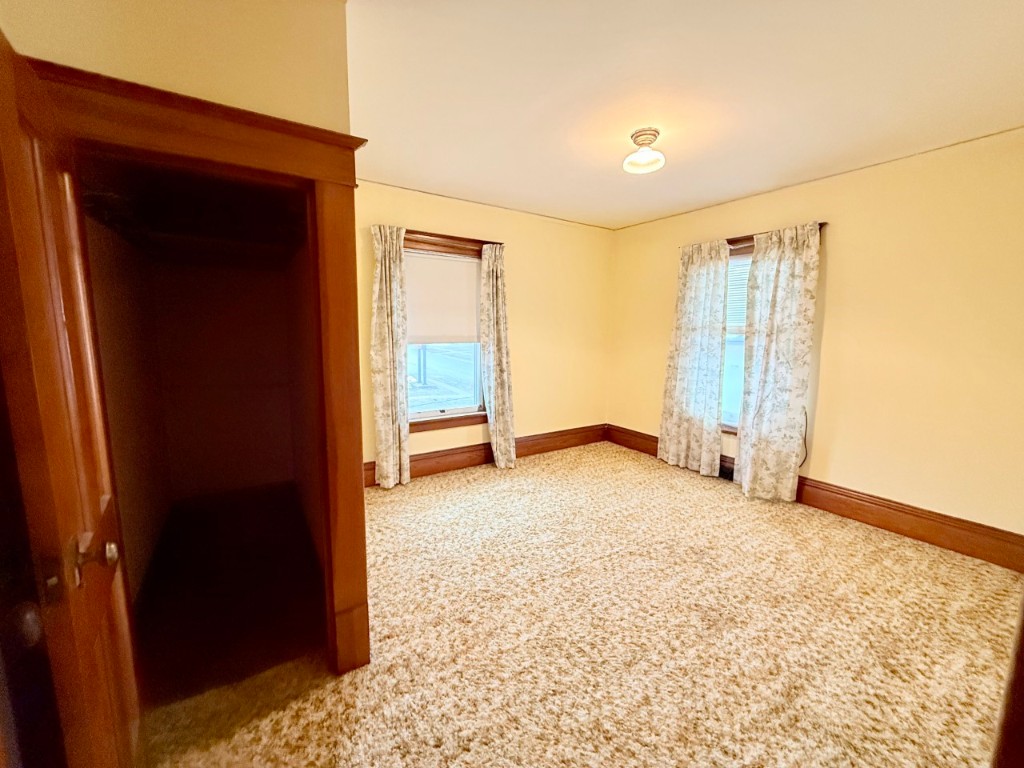 100 E Welsh Street Williamsburg IA 52361