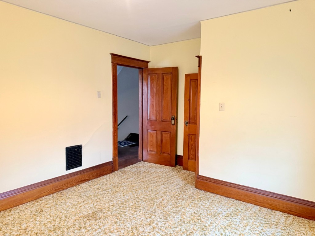 100 E Welsh Street Williamsburg IA 52361