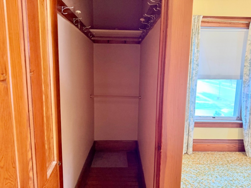 100 E Welsh Street Williamsburg IA 52361