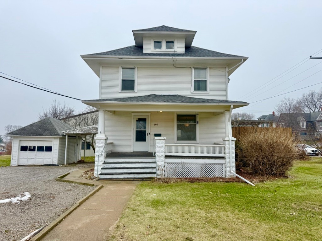 100 E Welsh Street Williamsburg IA 52361