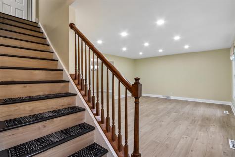 5 Hillcrest Heights Lane Mt Vernon IA 52314