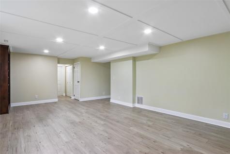 5 Hillcrest Heights Lane Mt Vernon IA 52314