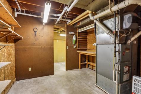 5 Hillcrest Heights Lane Mt Vernon IA 52314