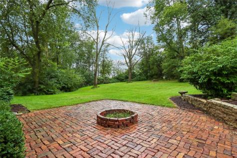 5 Hillcrest Heights Lane Mt Vernon IA 52314