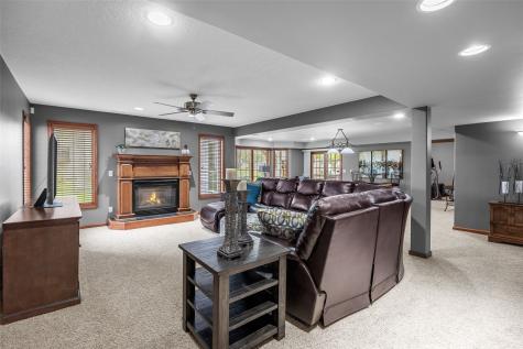 4120 Fox Hollow Court Marion IA 52302