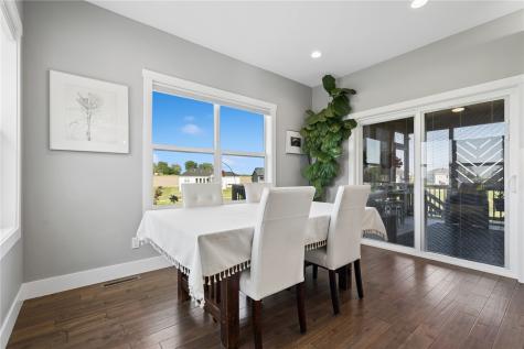 955 16th Avenue SW Mt Vernon IA 52314
