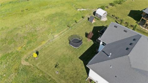 955 16th Avenue SW Mt Vernon IA 52314